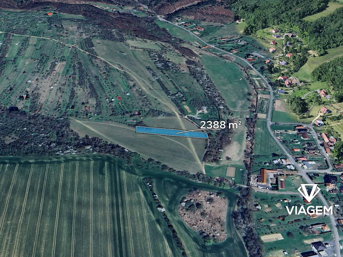 Prodej podílu 1/5 pole 477 m²